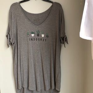 Torrid indoorsy, v-neck tee
